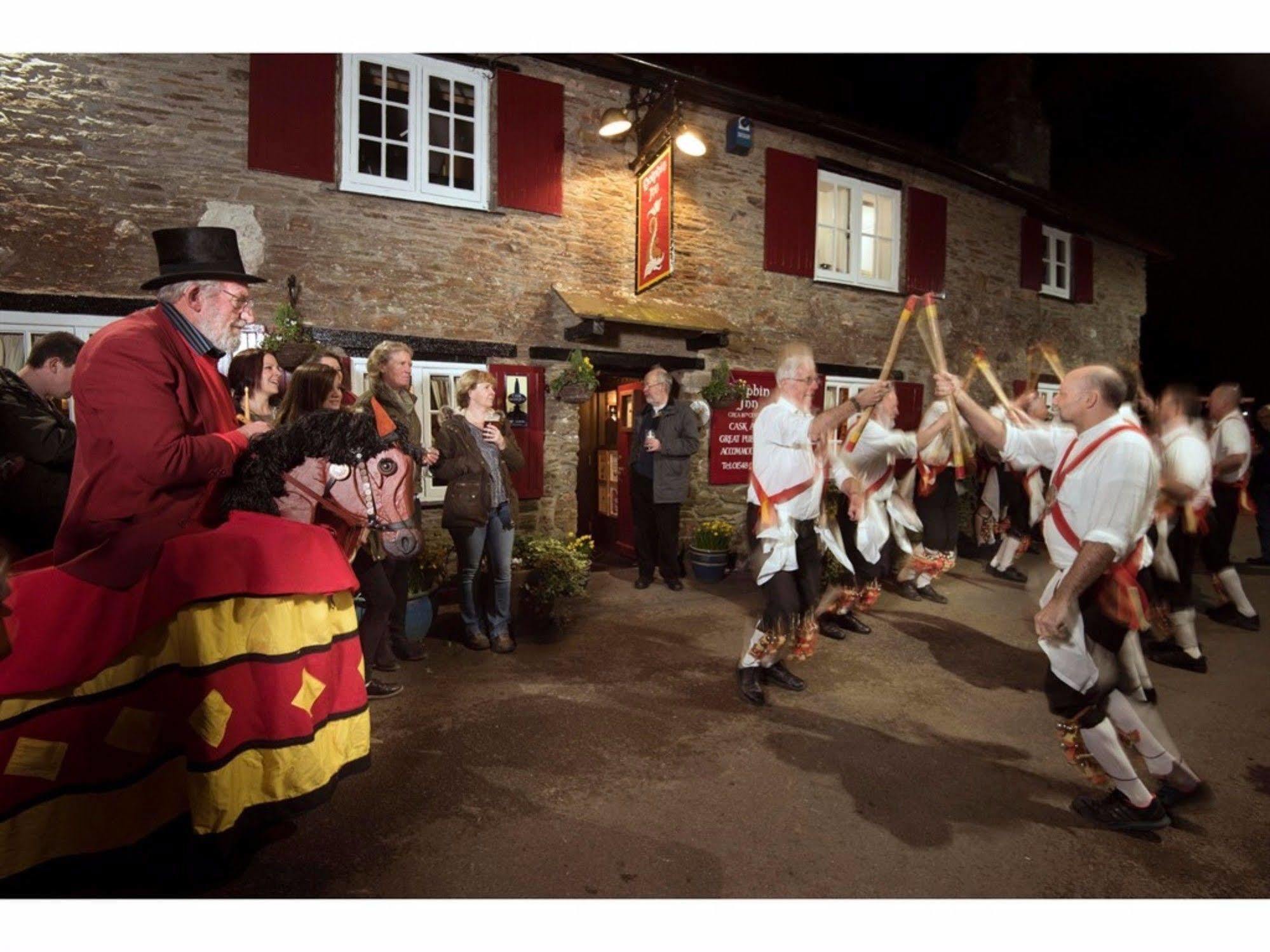 The Dolphin Inn Kingsbridge  Eksteriør billede